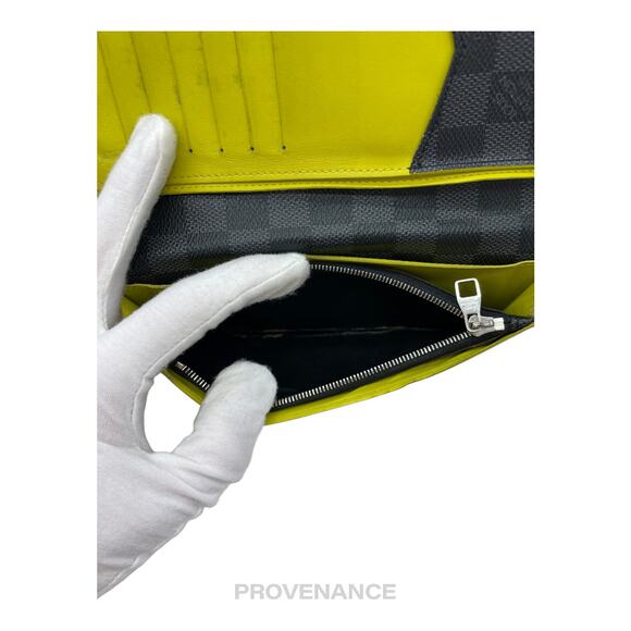 🔴 Louis Vuitton Brazza Long Wallet - Damier Graphite Yellow - Picture 8 of 9